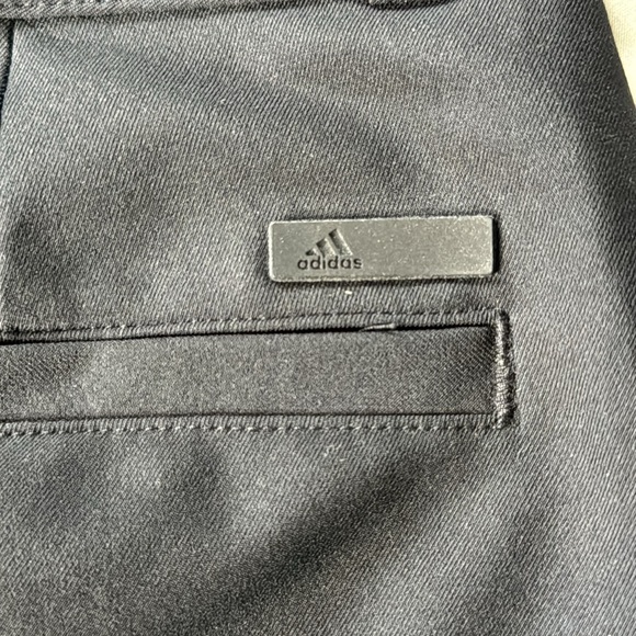 NWT Adidas women’s golf shorts size 2 - Picture 5 of 6